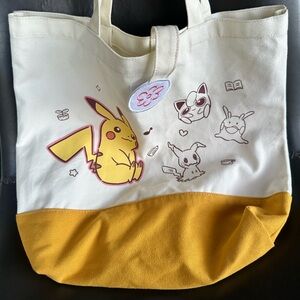 Pokémon bag, like new.  Excellent condition